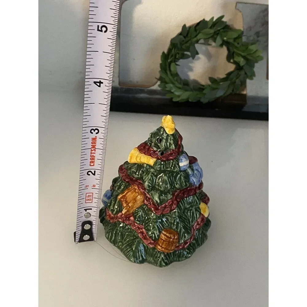 Hand Painted Christmas Trees FPD Macys Salt‎ & Pepper 1993 Hand Painted Vintage